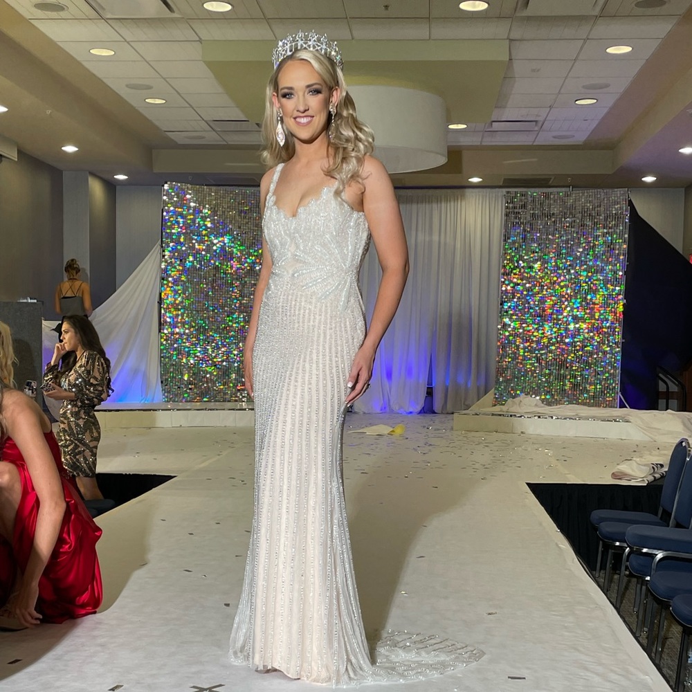 White Custom Portia and Scarlett Gown size 6